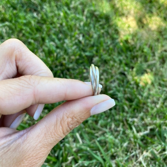Intertwined Triple Band Silver Ring - Picture 3 of 8